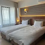 Stella Hotell 2*