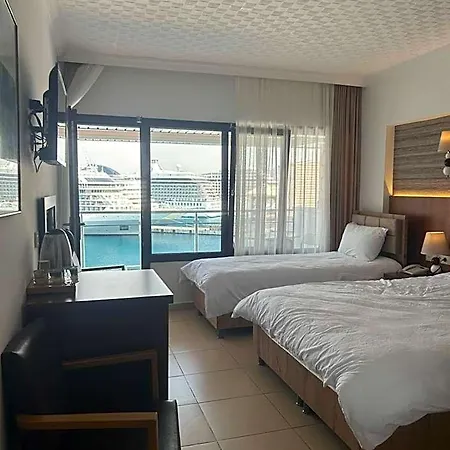 Stella Hotel 2*