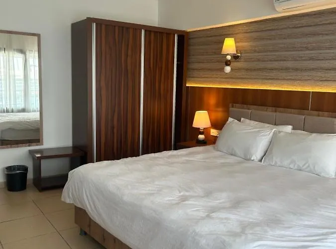 ステラ クシャダス